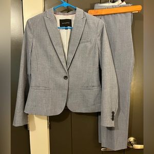 Blue/grey pant suit